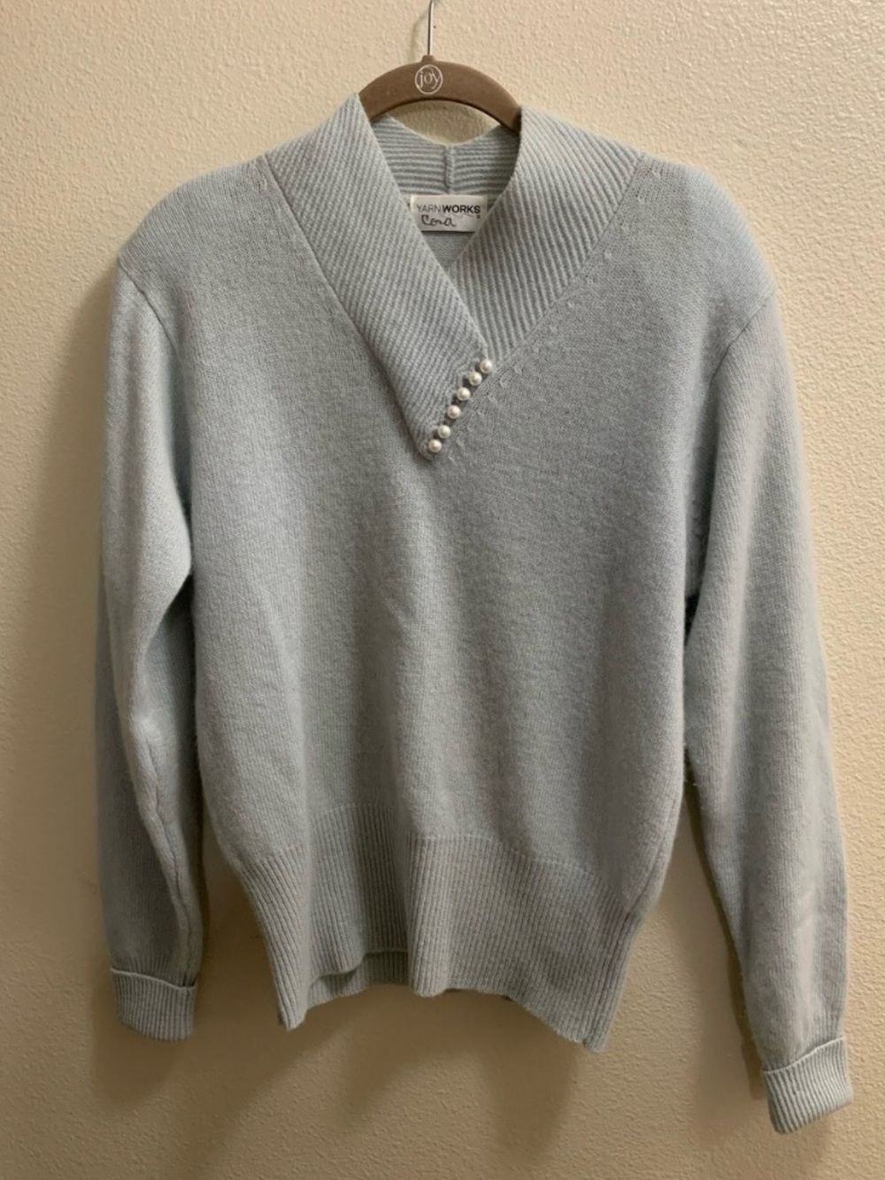 Vintage Yarn Works Blue Lambs Wool Angora Rabbit Hair Medium Sweater Faux Pearl